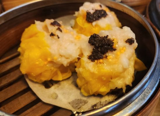 Ding Dim 1968 by null