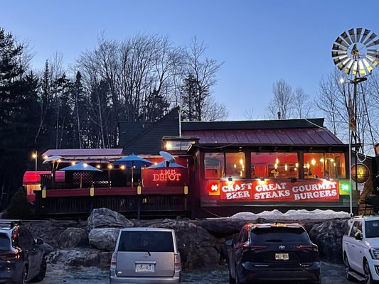 Casey's Caboose by null