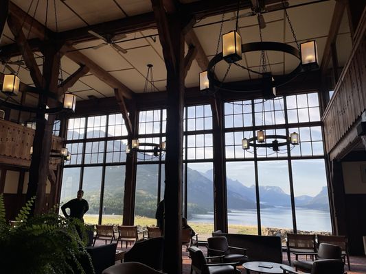 Prince Of Wales Hotel by null