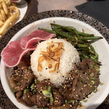Rayza's Restaurant - Korean Beef Bulgogi with seared green beans. Yum to the tum! - Sushi Bars Near Me - Daphne, Alabama