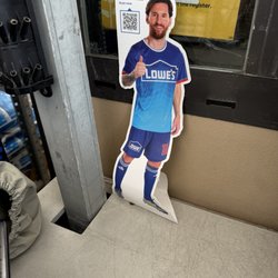 Lowe's Home Improvement - Messi