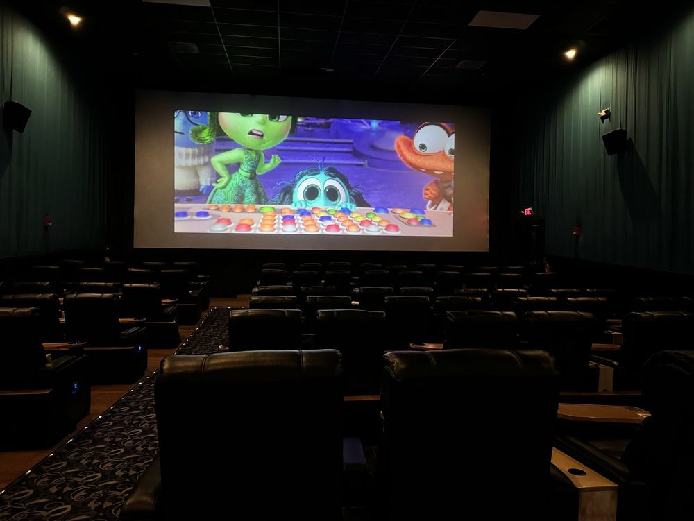 SABAL PALM LUXURY THEATER Updated November 2024 22 Reviews 2539 S