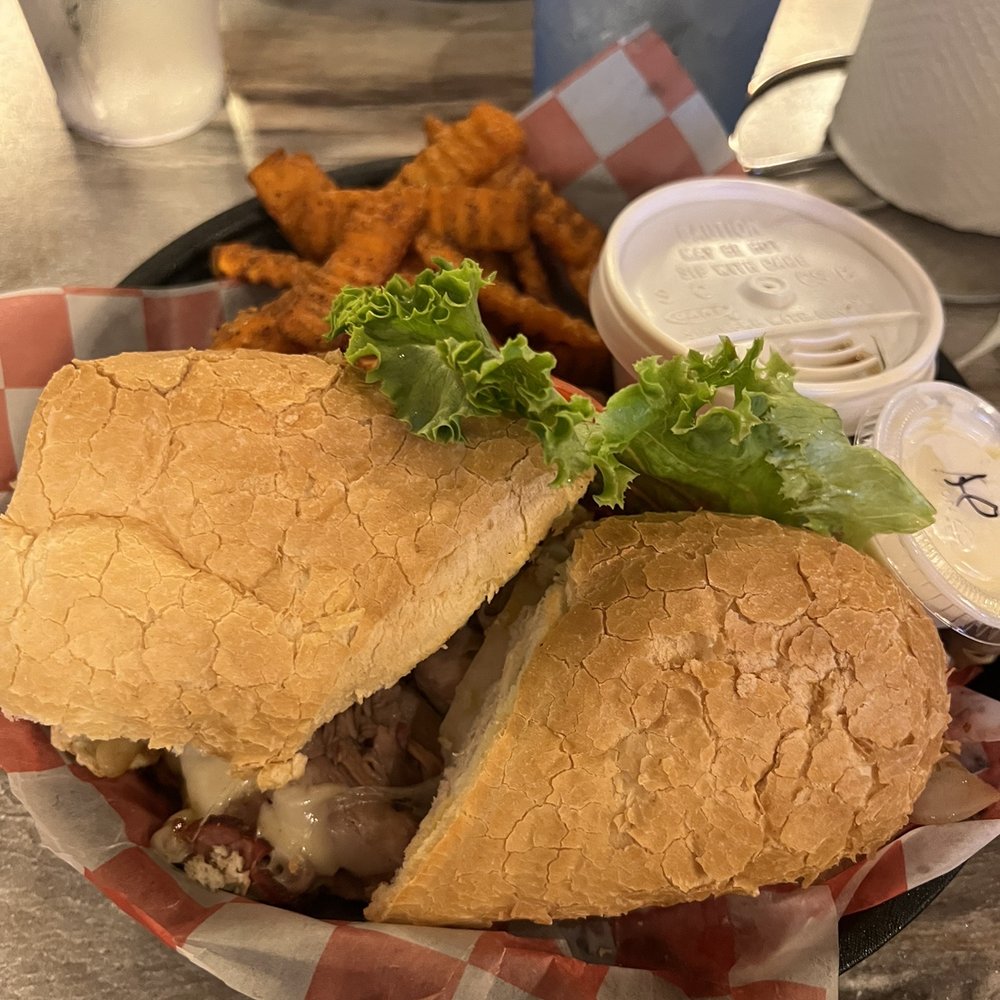 Billy Gail's - Tri Tip sandwich with sweet potatoes - American Near Me - Branson, Missouri Billy Gail's - Tri Tip sandwich with sweet potatoes - American Near Me - Branson, Missouri