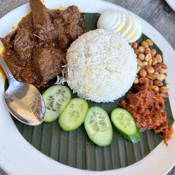 Ipoh Kopitiam - Beef rendang with rice - Malaysian Near Me - Alhambra, California