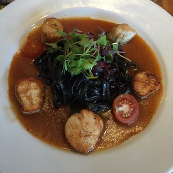 Mariposa - Scallops with squid ink pasta - New American Near Me - Honolulu, Hawaii