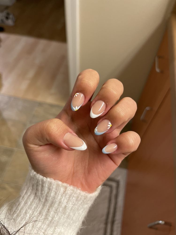 NAIL TECH Updated October 2024 221 Photos & 86 Reviews 230 Skyline Plz, Daly City