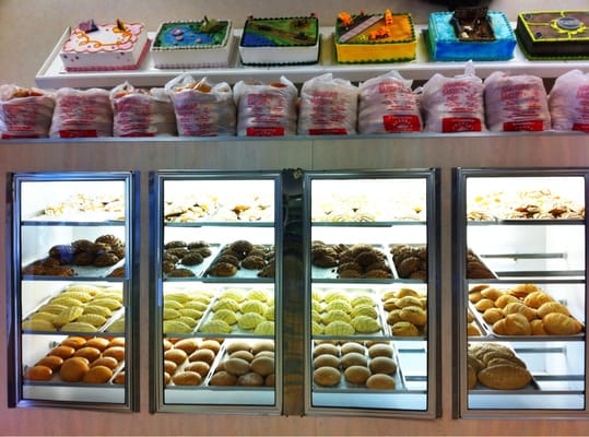 Arandas Bakery by null