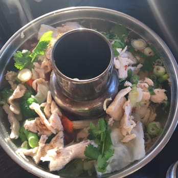 Sutha Thai Kitchen - Chicken wonton soup - Thai Near Me - Tustin, California