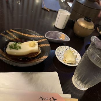 Yoshitsune Restaurant - Japanese Near Me - Honolulu, Hawaii