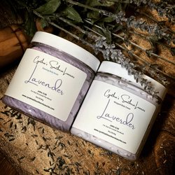 Cynthia's Southern Luxuries - Foaming Body Scrub & Whipped Body Butter Cream