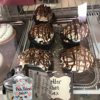 Posh Cakes - Bakeries Near Me - Parker, Colorado Posh Cakes - Bakeries Near Me - Parker, Colorado