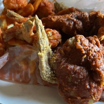 Harold’s Chicken - 1/2 Mix Dinner Shrimp\wing - Chicken Wings Near Me - Phoenix, Arizona