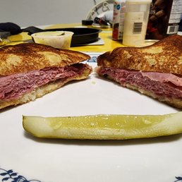 Reuben on Rye sandwich