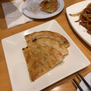 Han's Noodles & Dumplings 老韓麵館 - scallion pancake - Noodles Near Me - Carrollton, Texas Han's Noodles & Dumplings 老韓麵館 - scallion pancake - Noodles Near Me - Carrollton, Texas