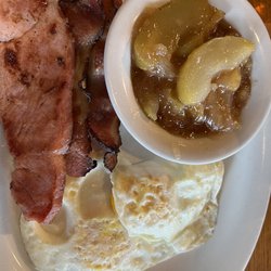 Cracker Barrel Old Country Store - Grandpas samplee