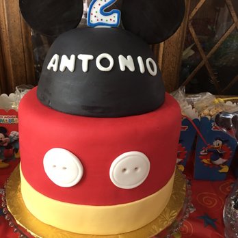 Yo Yo's Cakes - One of theee best cakes I've every ordered!! The cake itself was so delicious!! I wanted more!! Yolanda is one AMAZING CAKE ARTIST! - Bakeries Near Me Yo Yo's Cakes - One of theee best cakes I've every ordered!! The cake itself was so delicious!! I wanted more!! Yolanda is one AMAZING CAKE ARTIST! - Bakeries Near Me