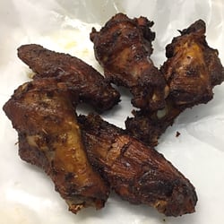 Monroe's On the Go Food Truck - 5-pc grilled wings (snack)