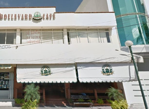 Boulevard Café