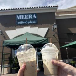 Meera's Coffee & Plants