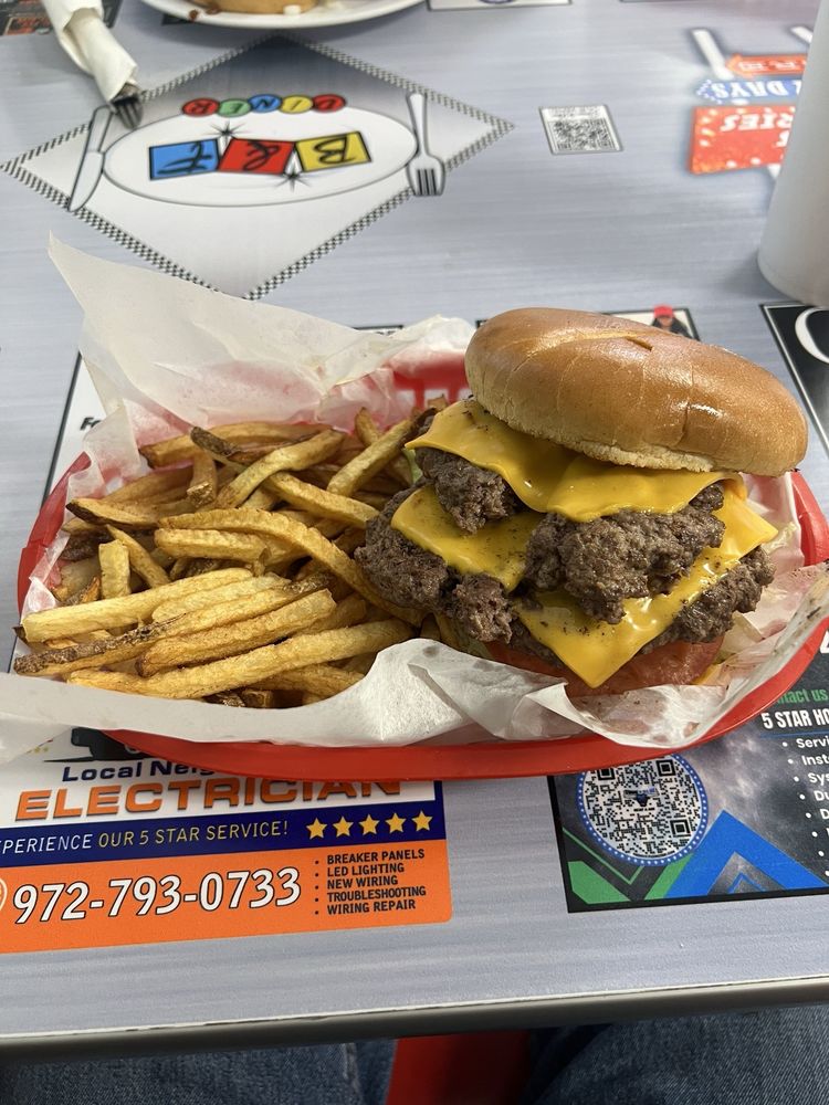 B & F Diner Burger & Fries — Mexican restaurant in Royse City