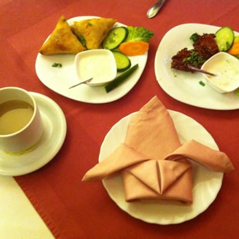 Curry House - Předkrmy, indický čas a krásně složený ubrousek. Hodování může začít :) - Indian Near Me - Prague, Puerto Rico Curry House - Předkrmy, indický čas a krásně složený ubrousek. Hodování může začít :) - Indian Near Me - Prague, Puerto Rico