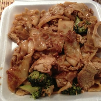 Pad Thai - Thai Near Me - Honolulu, Hawaii Pad Thai - Thai Near Me - Honolulu, Hawaii