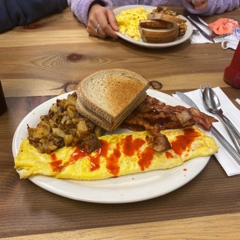 Ray's Cafe - cheese omelette with home fries and bacon - Cafes Near Me - Sea Girt, New Jersey Ray's Cafe - cheese omelette with home fries and bacon - Cafes Near Me - Sea Girt, New Jersey
