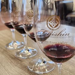 Free Dog Wines