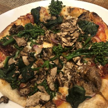 California Pizza Kitchen - california veggie - Pizza Near Me - Tampa, Florida