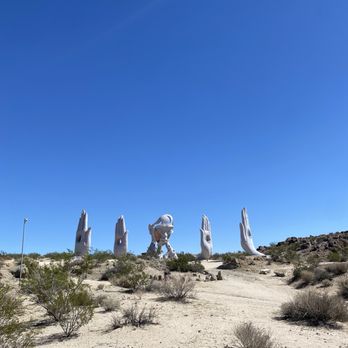 Transmission Sculpture by Daniel Popper - Art Tours Near Me - Joshua Tree, California Transmission Sculpture by Daniel Popper - Art Tours Near Me - Joshua Tree, California