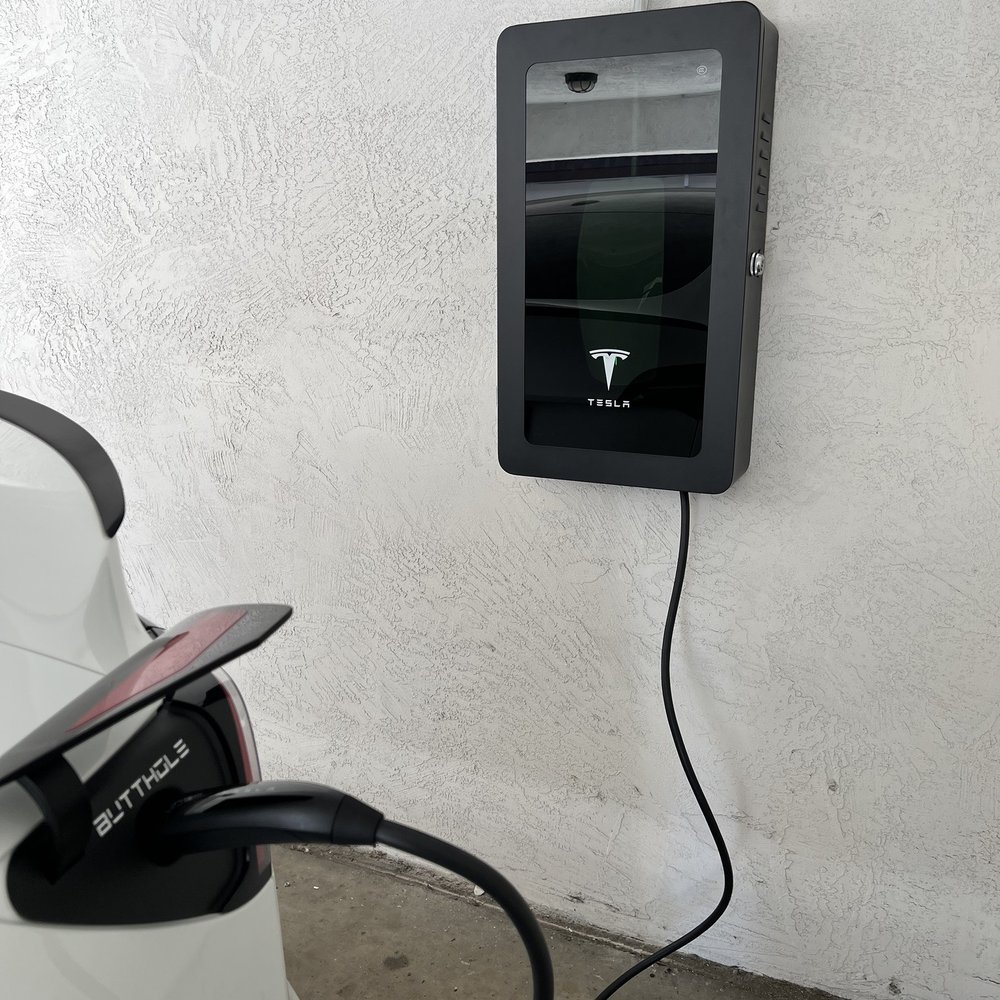 Tesla Wall Charging Case with Tesla Wall Charger