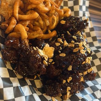 Atto - Spicy fried chicken - Korean Near Me - Gardena, California