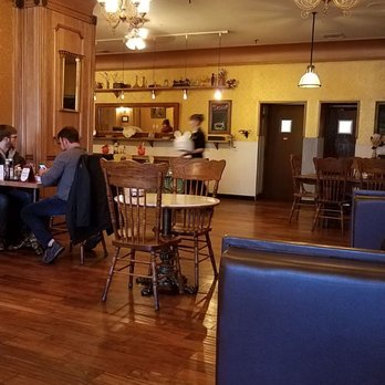 Pittman Café - Nice dining room - Cafes Near Me - Tonopah, Nevada