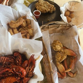 Crab House Brooklyn - Seafood Near Me - Brooklyn, New York