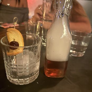 Tanner Smiths - Cocktail Bars Near Me - New York, New York Tanner Smiths - Cocktail Bars Near Me - New York, New York