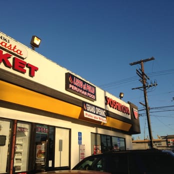 Listo el Pollo - Front of restaurant - Peruvian Near Me - Reseda, California Listo el Pollo - Front of restaurant - Peruvian Near Me - Reseda, California