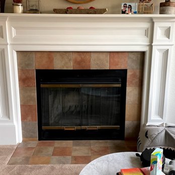 Four Day Fireplace - Before: Room 1 - Fireplace Services Near Me - Marysville, Washington
