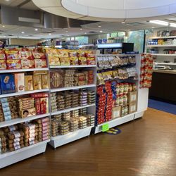 Marché Bismillah Bazar Inc - 4790 Avé Van Horne Montreal Qc H3W 1H7 514-819-8246