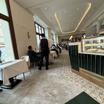 Al Zaytouna Restaurant - Lebanese Near Me - Vienna, 9