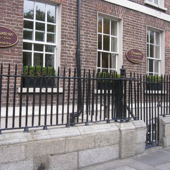 Stauntons On The Green - Stauntons - Hotels Near Me - Dublin, D
