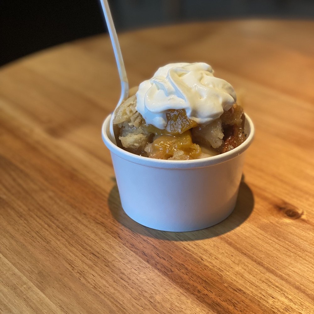 Fulton Market Kitchen - Peach cobbler - New American Near Me - Chicago, Illinois Fulton Market Kitchen - Peach cobbler - New American Near Me - Chicago, Illinois