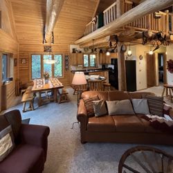 Rustic Ridge Log Cabins - Cabin 105