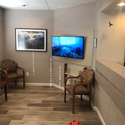 Robert Yee, DDS - Waiting room