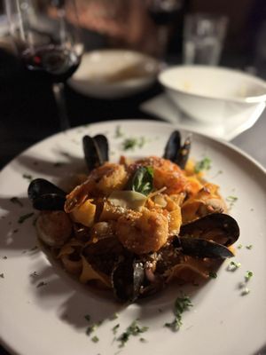 Alley on vermont by null