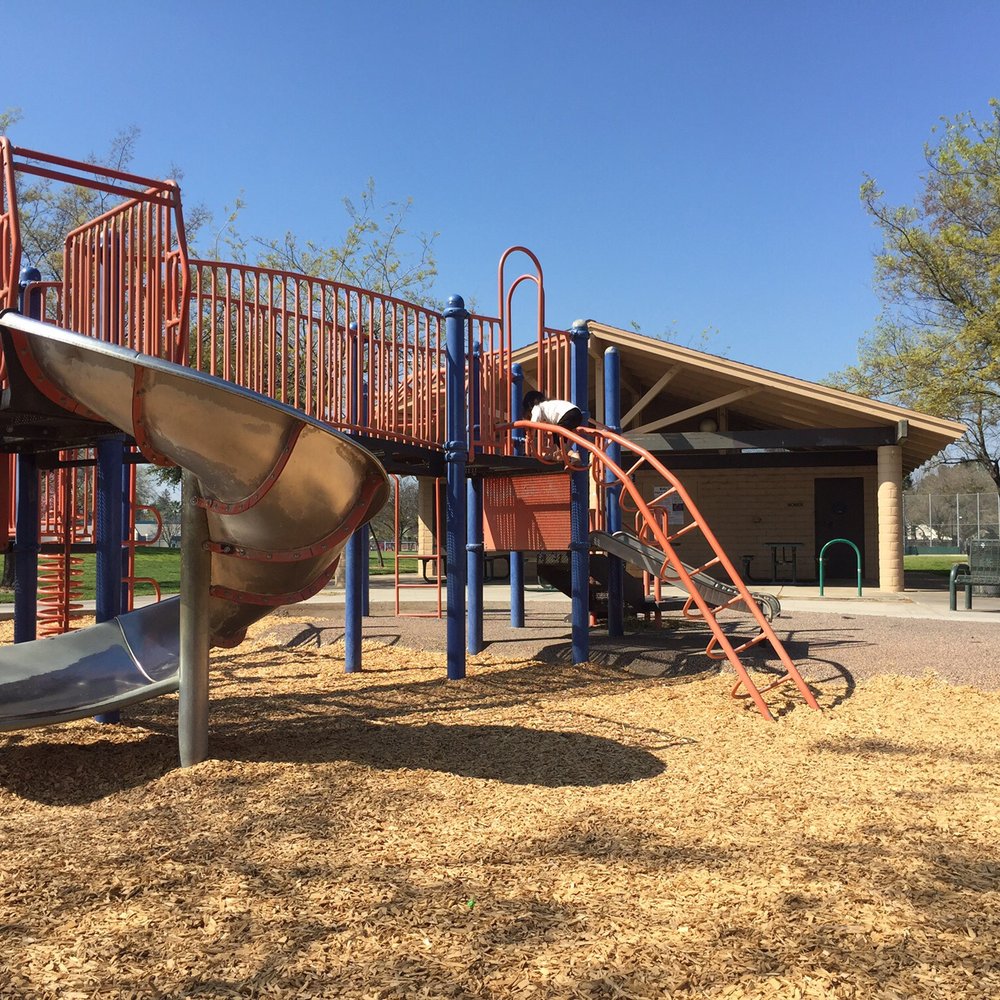 Orchid Park - The larger structure - Parks Near Me - Fresno, California