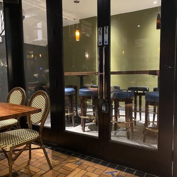 Avenida Restaurant - Outdoor seating - Filipino Near Me - San Mateo, California
