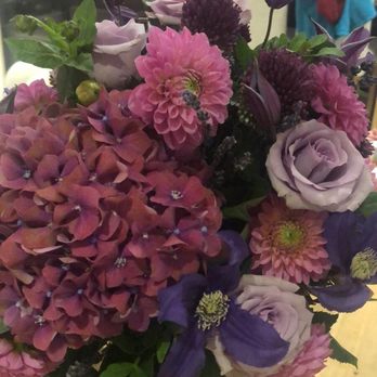 The Flower Yard - Florists Near Me - London, XGL The Flower Yard - Florists Near Me - London, XGL