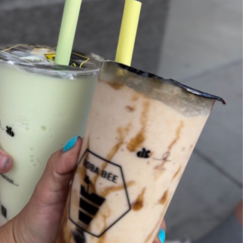 Boba Bee - Green apple & Bischoff cookie with classic boba Smoothies . - Bubble Tea Near Me - Provo, Utah Boba Bee - Green apple & Bischoff cookie with classic boba Smoothies . - Bubble Tea Near Me - Provo, Utah