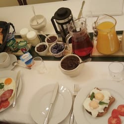 Inchgrove House - Full service breakfast and heat company each morning with really nice people.  We will do this again!