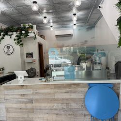 Sea Cliff Shave Ice - Behind the counter